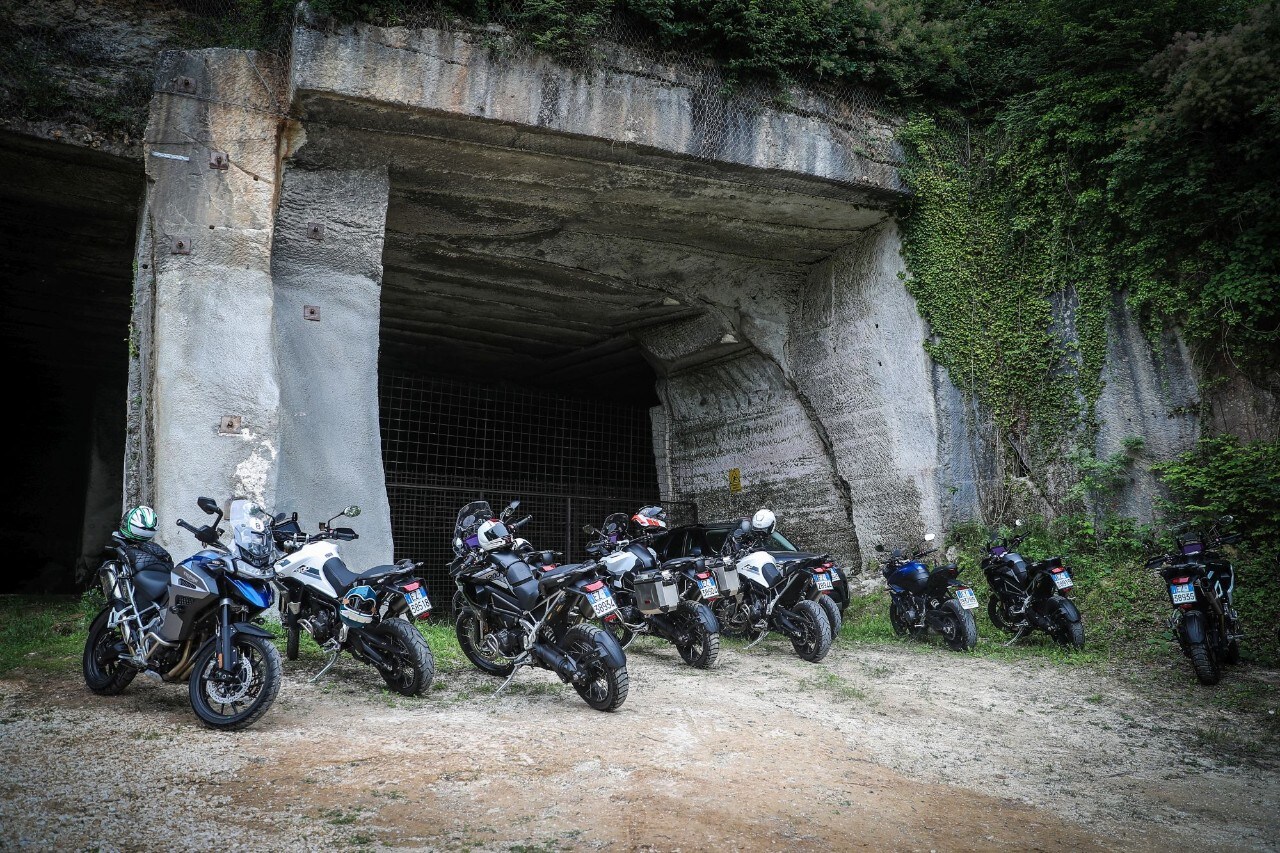 Triumph Adventure Experience: quando la moto va a braccetto con l'architettura